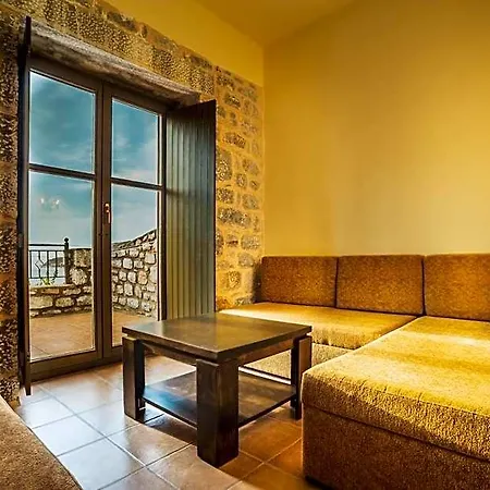 Onar Mani Hotel