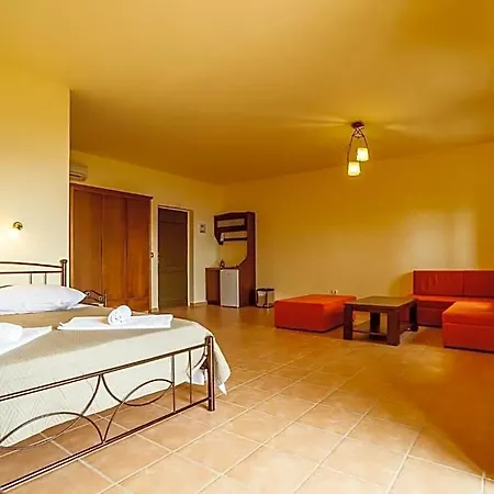 Onar Mani Hotel