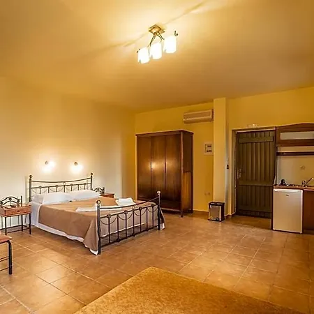 Onar Mani Hotel 3*